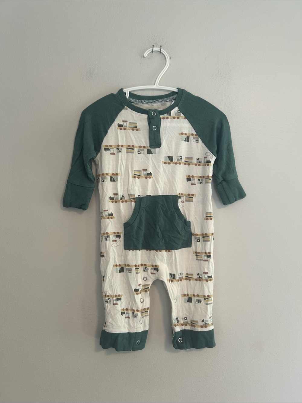 Silkberry baby bamboo 3/6m Green & White train Romper
